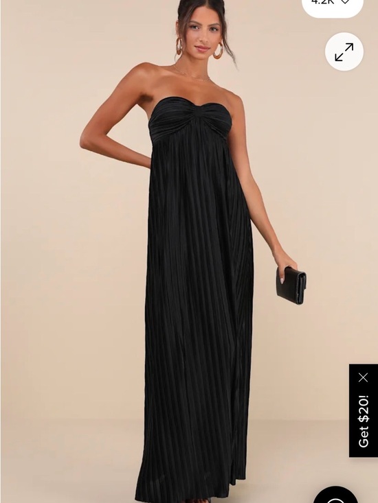 Lulus Dresses & Skirts - Lulu's Black Strapless Pleated Maxi Dress